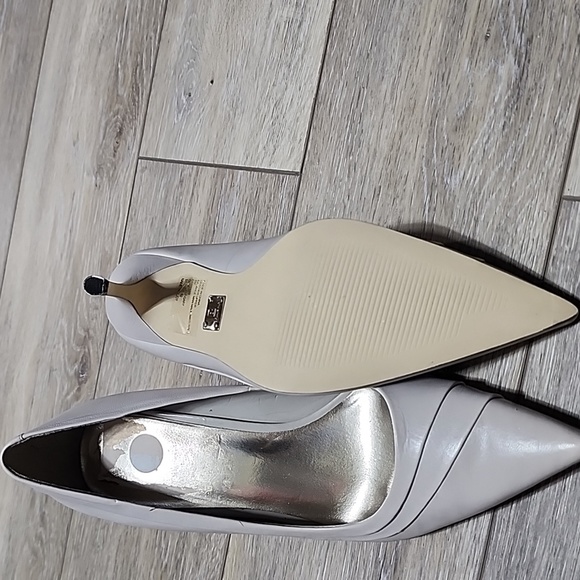 Bakers Brand new pointy toe pump - Picture 4 of 4